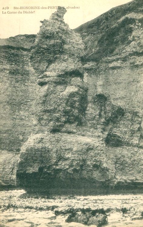 Eglise Sainte-Honorine-des-Pertes 05