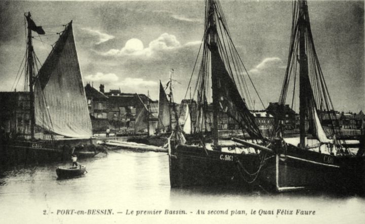 Port-en-Bessin-Huppain 12